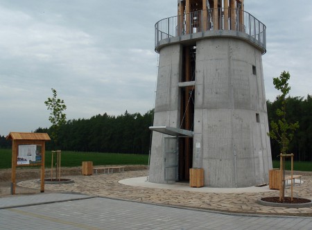 rozhledna-na-senecke-hore-u-pavlikova
